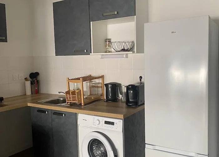 T2 Avec Balcon Et Parking Proche Centre Bordeaux