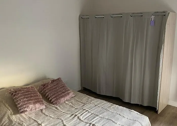 Lejlighed T2 Avec Balcon Et Parking Proche Centre Bordeaux *